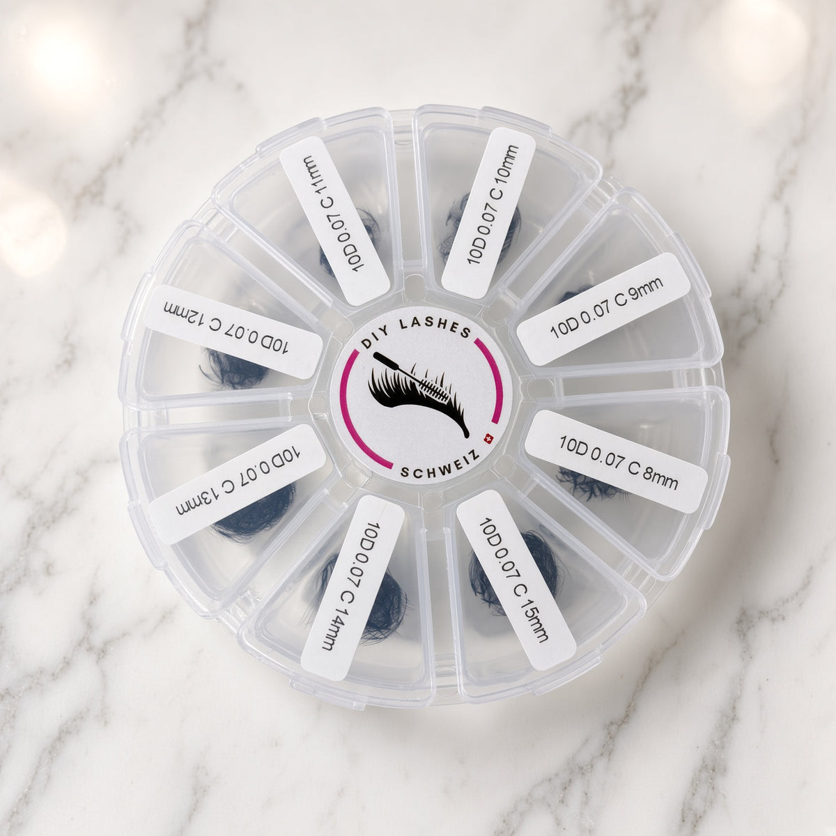 Wimpernverlängerung Schweiz, wimpernshop schweiz, lashes shop schweiz, Premade Fans, Premade Volume Fans, Volume Lashes, Mega Volume Lashes, Premade Lashes, Volumen Wimpern, Wimpernextensions, Lash Extensions, Lash Fans, Volumen Fans, Premade Fans Schweiz, Lashstylistin, Lash Artist, Wimpernfächer, professionelle Wimpernverlängerung, sonary chau 